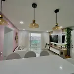 Habitación en hermoso apartamento con piscina Cartagena de Indias Compartido